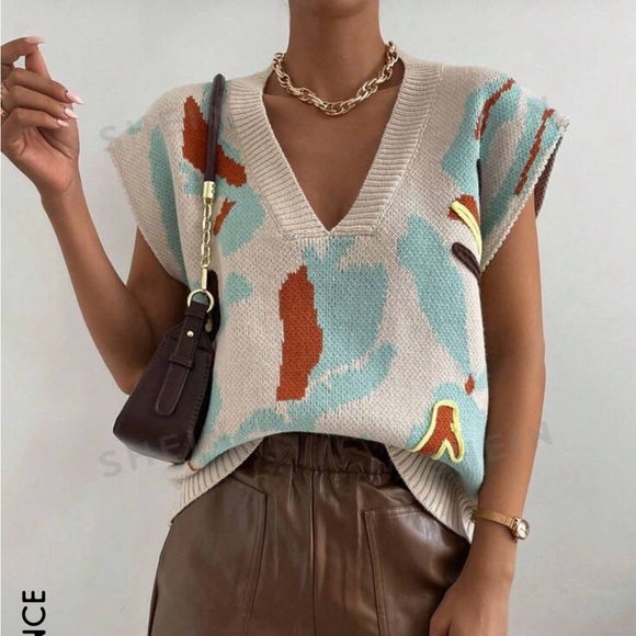 ⚠️ 2 for 10 ⚠️ Sweater Vest Shein size small - Picture 1 of 6